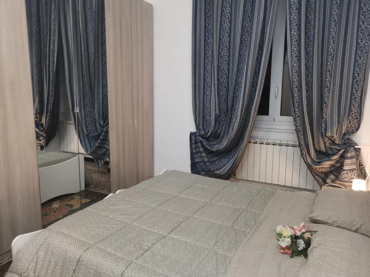 Wow Home - 175 Mq - Posteggio Privato - Davanti Porto Traghetti - Fino A 10 Posti Letto ジェノヴァ エクステリア 写真