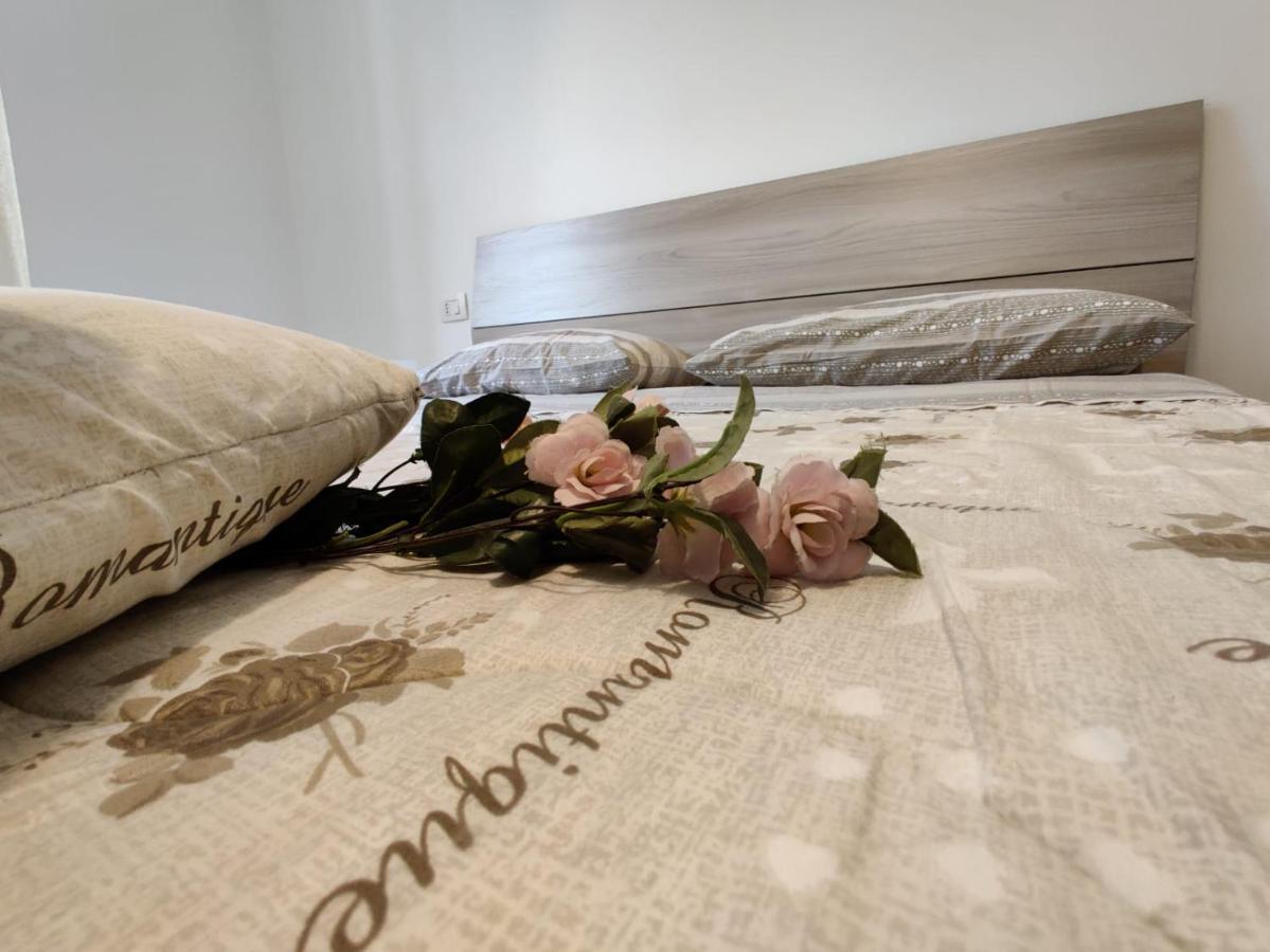 Wow Home - 175 Mq - Posteggio Privato - Davanti Porto Traghetti - Fino A 10 Posti Letto ジェノヴァ エクステリア 写真