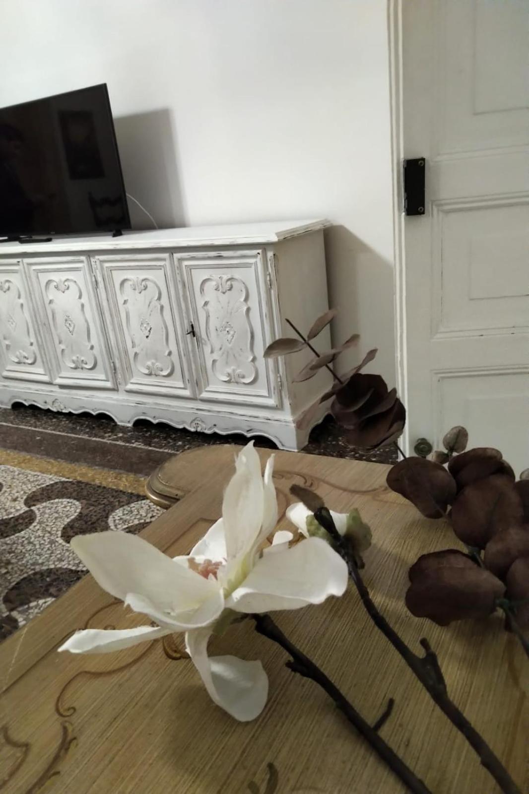 Wow Home - 175 Mq - Posteggio Privato - Davanti Porto Traghetti - Fino A 10 Posti Letto ジェノヴァ エクステリア 写真