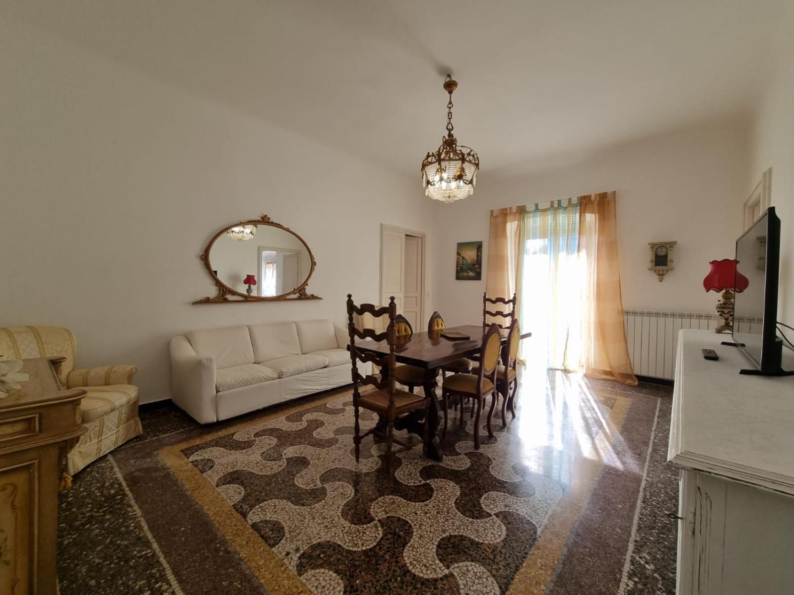 Wow Home - 175 Mq - Posteggio Privato - Davanti Porto Traghetti - Fino A 10 Posti Letto ジェノヴァ エクステリア 写真